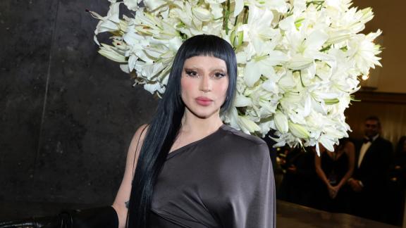 Lady Gaga: il suo album “Mayhem” conquista la vetta della classifica