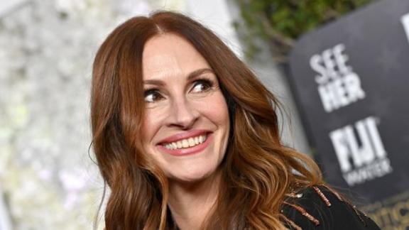 Julia Roberts: le rare immagini del figlio Henry allo spettacolo teatrale di George Clooney