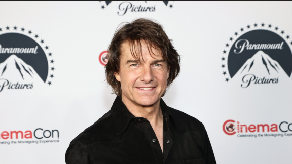 Tom Cruise sembra ringiovanito di 10 anni: le foto