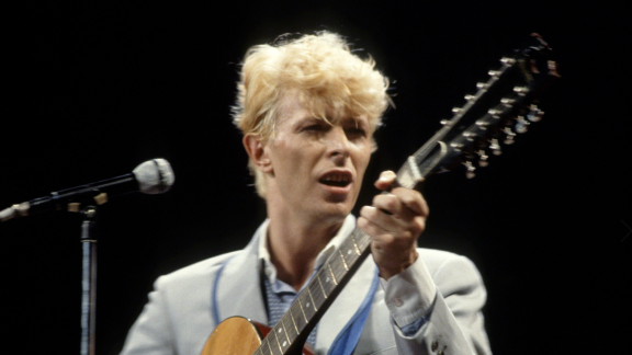 David Bowie: ecco i suoi 25 album preferiti. E quello che non amava affatto