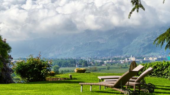 Un vero lavoro dei sogni:  2000 euro a notte per collaudare ville di lusso