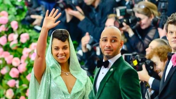 Alicia Keys in vacanza a Maratea: le foto