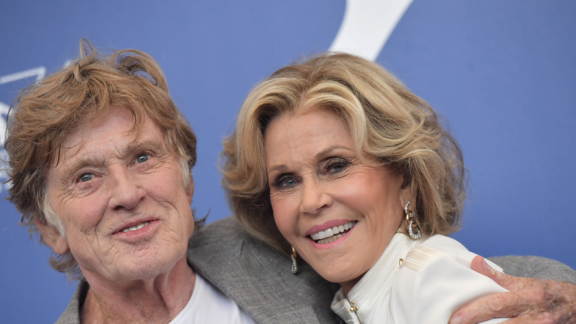 Robert Redford. Jane Fonda ricorda l'amico scomparso: Non riesco a smettere di piangere