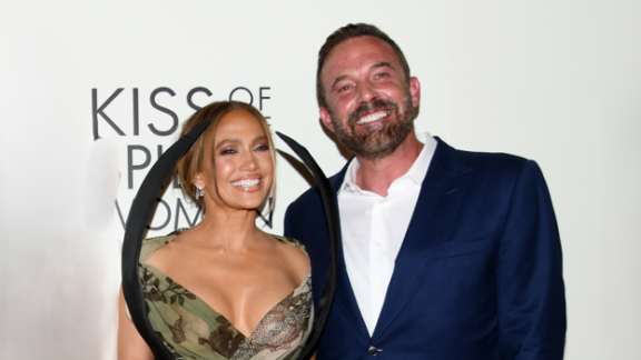 Jennifer Lopez e Ben Affleck di nuovo insieme sul red carpet. Ecco perché