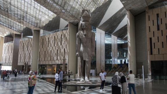 Grand Egyptian Museum: apre uno dei più grandi musei archeologici del mondo 