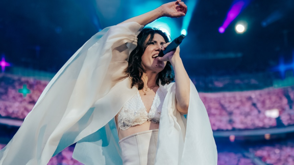 Elisa pubblica un doppio album live