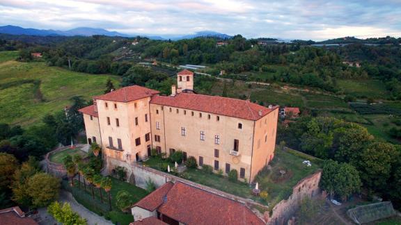 Castello della Manta
