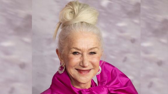 Helen Mirren affitta un cinema per i bambini di un paesino pugliese