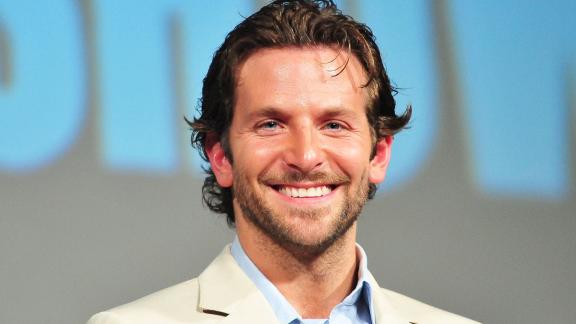 Bradley Cooper a sorpresa: ve lo sareste mai aspettato così?