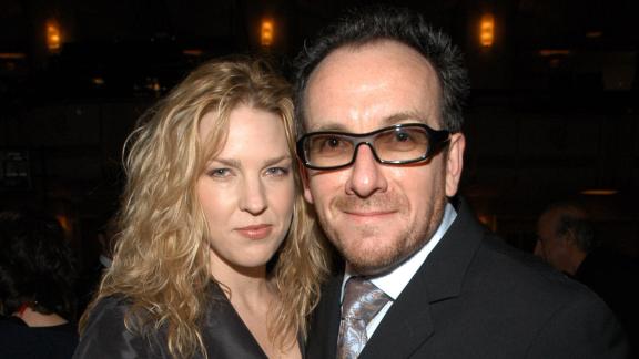 6 dicembre 2003: Diana Krall sposa Elvis Costello