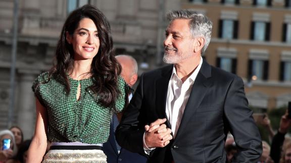 George Clooney corre in aiuto della popolazione di Laglio