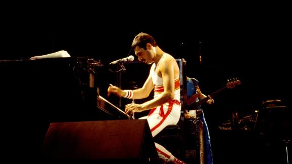 Freddie Mercury: all'asta il suo pianoforte