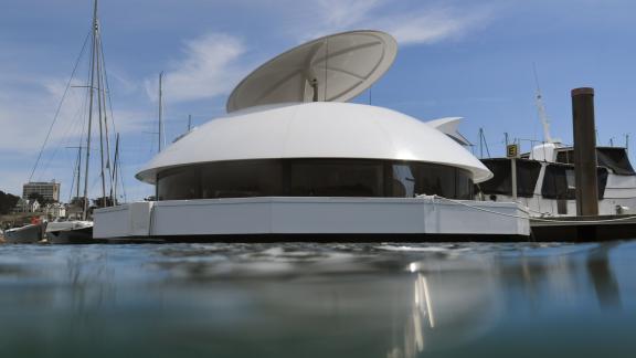 La suite da sogno che galleggia sull'Oceano