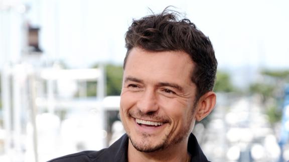 Orlando Bloom canta l'Inno di Mameli