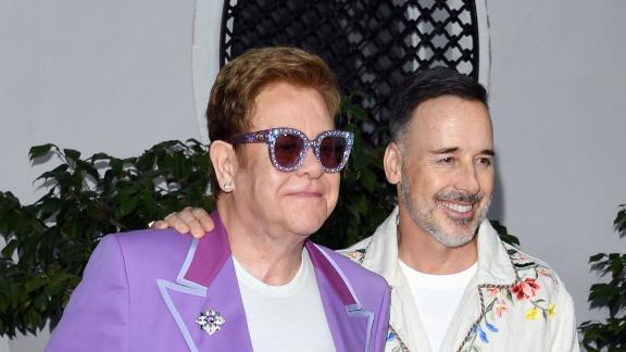 Anche Elton John in vacanza in Italia