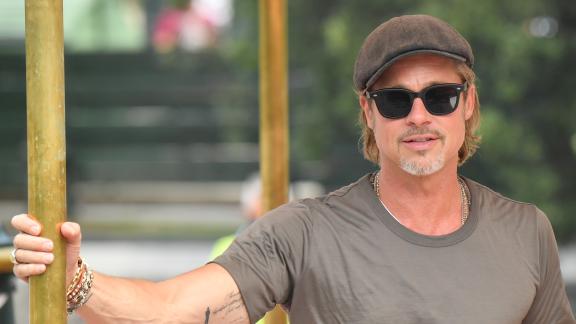 Brad Pitt a Roma. Si dice per amore della figlia Shiloh