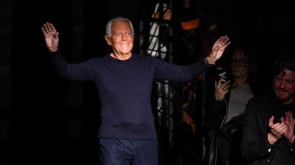 Giorgio Armani ancora una volta in campo
