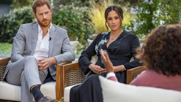 Meghan ha fatto scoppiare la bomba: tutte le accuse alla Royal Family