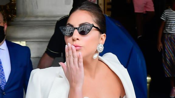 Lady Gaga: ecco finalmente svelate le prime immagini di House of Gucci. E sono eccezionali!