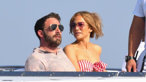 Jennifer Lopez a 53 anni pubblica un video che fa discutere
