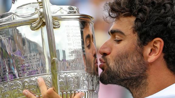 Matteo Berrettini trionfa al Queen's