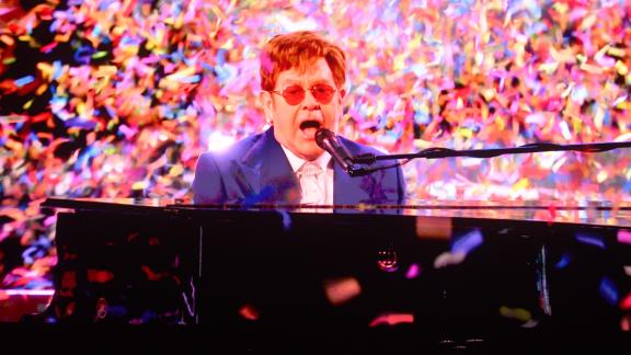 Elton John: ecco la nuova canzone con Charlie Puth