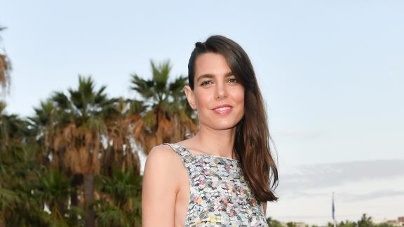 Charlotte Casiraghi parla del valore delle donne. E affascina e conquista