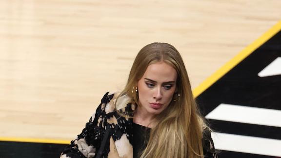 Adele rivela chi è il fidanzato con una bellissima foto
