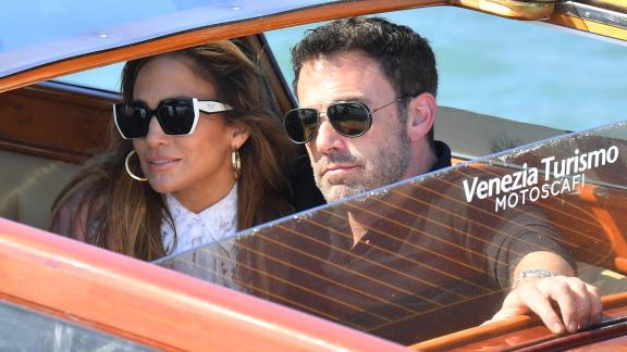 Jennifer Lopez e Ben Affleck: arrivo romantico a Venezia