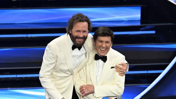 Jovanotti: la sorpresa di Gianni Morandi: "Ed è subito gioia e sorrisi"