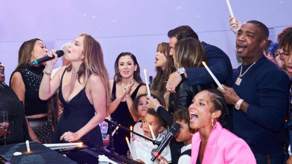Jennifer Lopez: ecco perché aveva oscurato i social