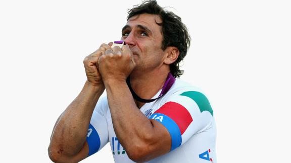 Alex Zanardi ha ricominciato a parlare