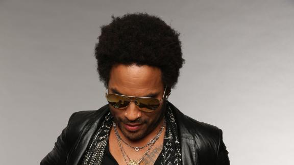 Lenny Kravitz è la prova che il sex appeal non ha età