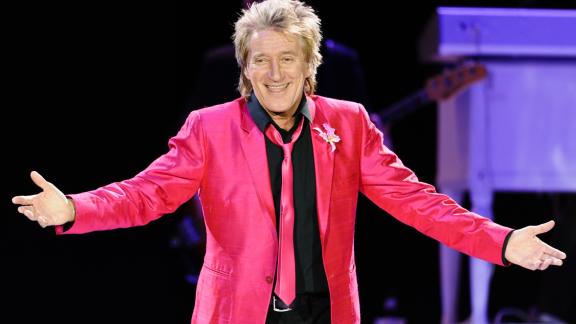 Rod Stewart si tiene in forma così!