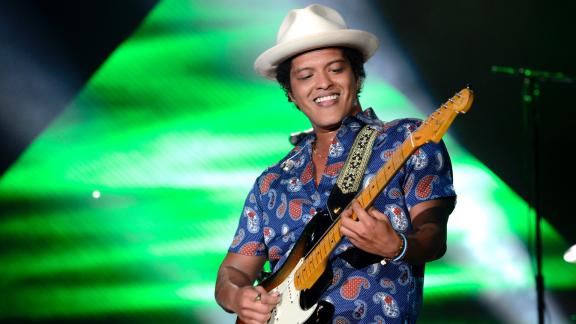 Bruno Mars buon compleanno