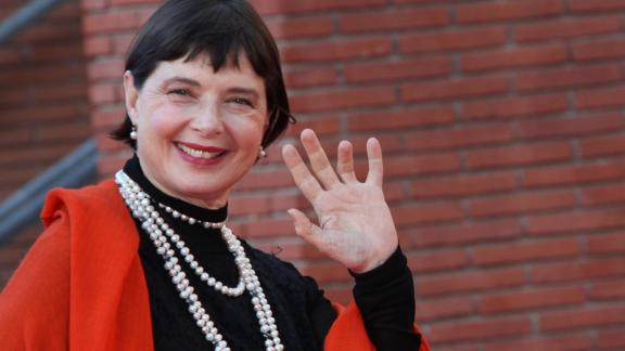 Isabella Rossellini e la sua ode all'età:  dona la vera libertà