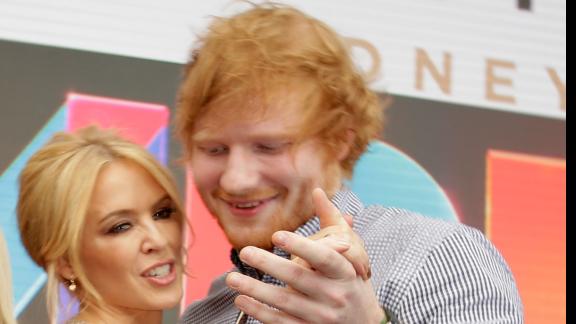 Ed Sheeran canta con Kylie Minogue