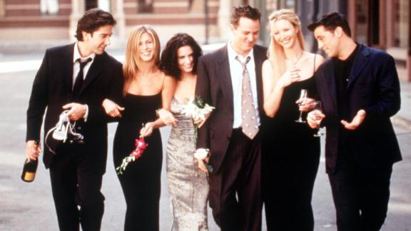 Matthew Perry: gli omaggi speciali di Matt LeBlanc e Courteney Cox