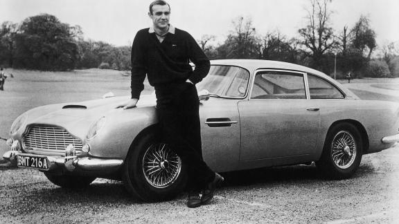Ritrovata la Aston Martin di James Bond, rubata nel 1997 (forse)