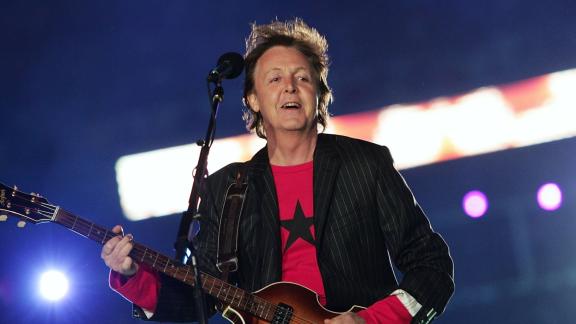 Paul McCartney rivela il suo segreto per vederci bene senza occhiali