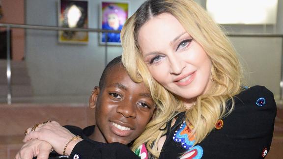 Madonna non ha dubbi: gli addobbi più belli sono quelli casalinghi