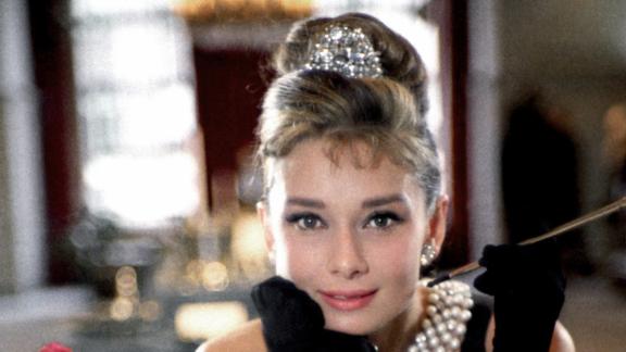 Audrey Hepburn: la donna dietro la star