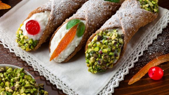 Cannoloterapia. Contrastare una vita frenetica non è mai stato così... dolce