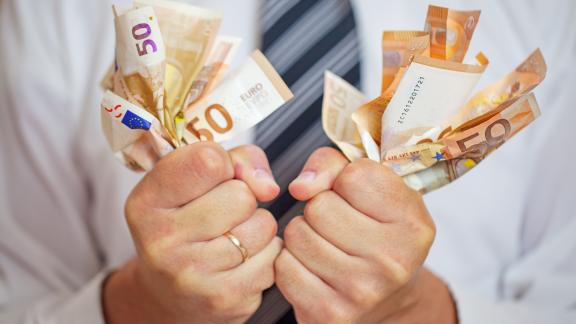 Chi guadagna quanto: se scoprire gli stipendi altrui fa bene all'umore