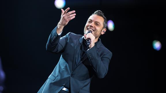 Tiziano Ferro. Il 20 settembre esce Accetto Miracoli