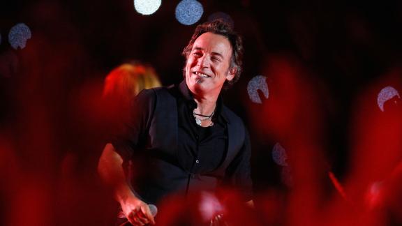 Bruce Springsteen: Nick Jonas vorrebbe interpretarlo in un film