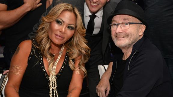 Phil Collins  alla riscossa: riconquista la villa  da cui la moglie lo aveva cacciato