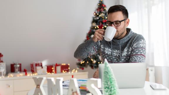 Ecco come affrontare il lavoro durante le feste