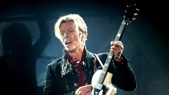 Da 5 a 40.000 dollari: storia di un quadro di David Bowie