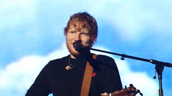 Ed Sheeran torna a suonare dal vivo a settembre